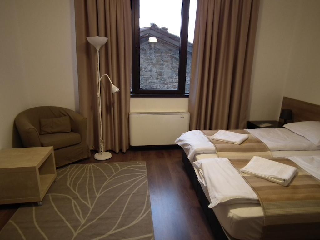 Lion Guest House 벨리코 터르노보 객실 사진