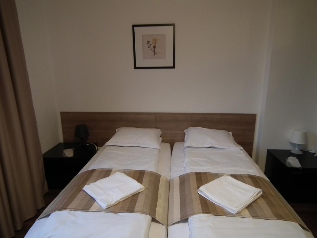Lion Guest House 벨리코 터르노보 외부 사진